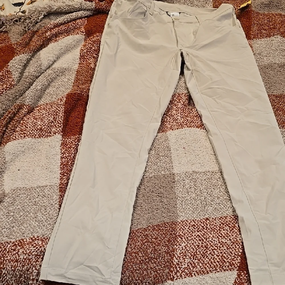 ❤️5/$25 New All in Motion Light Cream Chinos